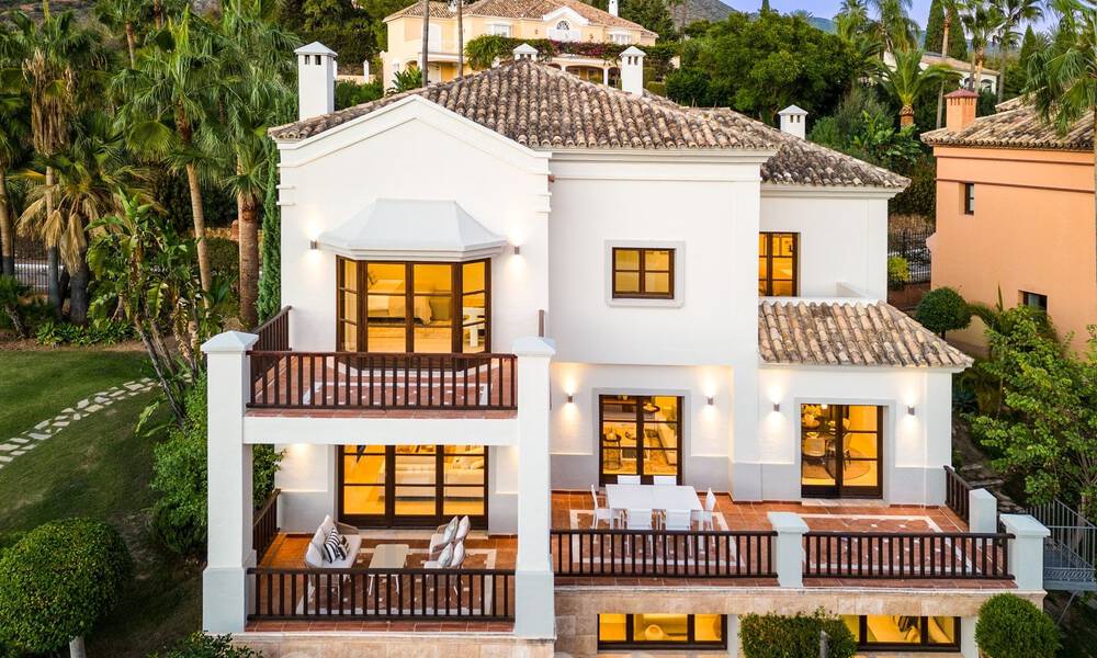 Maison méditerranéenne luxueusement rénovée à vendre dans un quartier résidentiel fermé exclusif sur le Golden Mile de Marbella 62727