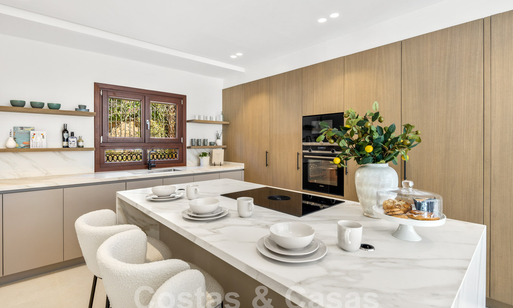 Maison méditerranéenne luxueusement rénovée à vendre dans un quartier résidentiel fermé exclusif sur le Golden Mile de Marbella 62735
