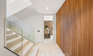 Maison méditerranéenne luxueusement rénovée à vendre dans un quartier résidentiel fermé exclusif sur le Golden Mile de Marbella 62736 