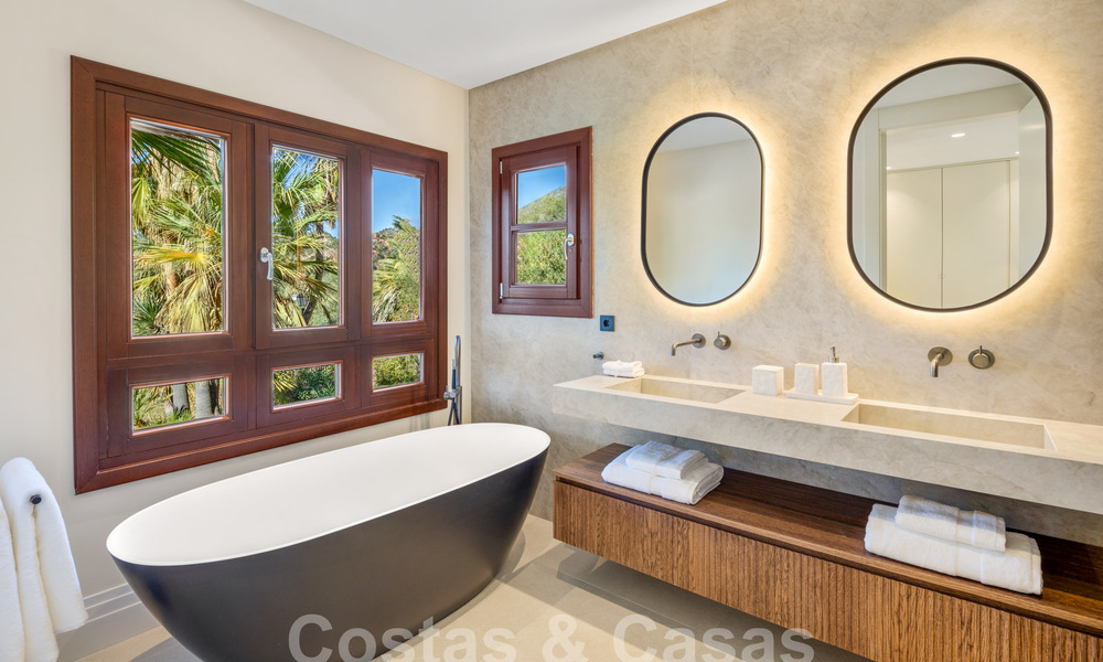 Maison méditerranéenne luxueusement rénovée à vendre dans un quartier résidentiel fermé exclusif sur le Golden Mile de Marbella 62742