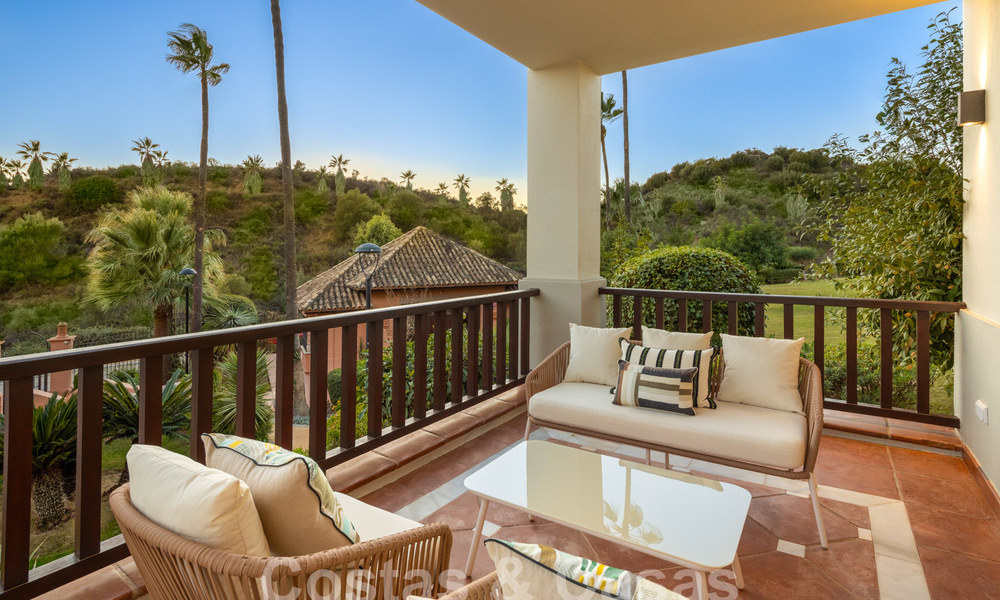 Maison méditerranéenne luxueusement rénovée à vendre dans un quartier résidentiel fermé exclusif sur le Golden Mile de Marbella 62748