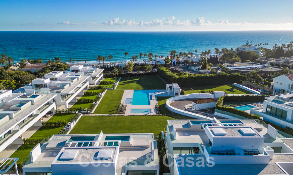 Revente! Villas de luxe prêtes à emménager, à vendre dans un nouveau complexe innovant composé de 12 villas sophistiquées avec vue sur la mer, sur le Golden Mile de Marbella 62649