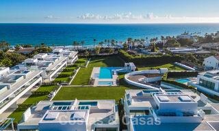 Revente! Villas de luxe prêtes à emménager, à vendre dans un nouveau complexe innovant composé de 12 villas sophistiquées avec vue sur la mer, sur le Golden Mile de Marbella 62649 