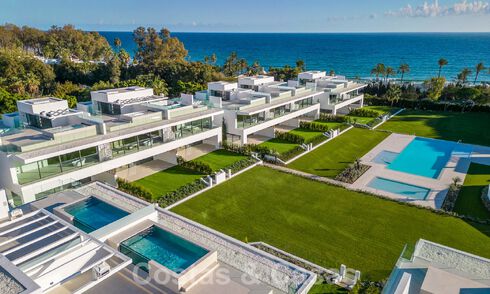 Revente! Villas de luxe prêtes à emménager, à vendre dans un nouveau complexe innovant composé de 12 villas sophistiquées avec vue sur la mer, sur le Golden Mile de Marbella 62651