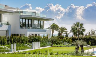 Revente! Villas de luxe prêtes à emménager, à vendre dans un nouveau complexe innovant composé de 12 villas sophistiquées avec vue sur la mer, sur le Golden Mile de Marbella 62655 