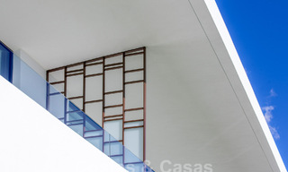 Villas de luxe prêtes à emménager, à vendre dans un nouveau complexe innovant composé de 12 villas sophistiquées avec vue sur la mer, sur le Golden Mile de Marbella 62658 