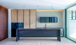 Villas de luxe prêtes à emménager, à vendre dans un nouveau complexe innovant composé de 12 villas sophistiquées avec vue sur la mer, sur le Golden Mile de Marbella 62665 