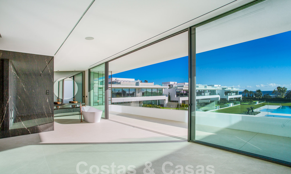 Revente! Villas de luxe prêtes à emménager, à vendre dans un nouveau complexe innovant composé de 12 villas sophistiquées avec vue sur la mer, sur le Golden Mile de Marbella 62678