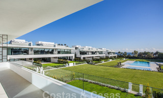 Revente! Villas de luxe prêtes à emménager, à vendre dans un nouveau complexe innovant composé de 12 villas sophistiquées avec vue sur la mer, sur le Golden Mile de Marbella 62682 