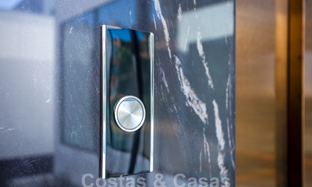 Villas de luxe prêtes à emménager, à vendre dans un nouveau complexe innovant composé de 12 villas sophistiquées avec vue sur la mer, sur le Golden Mile de Marbella 62685