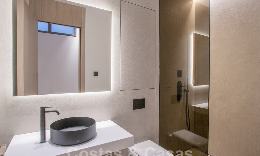 Villas de luxe prêtes à emménager, à vendre dans un nouveau complexe innovant composé de 12 villas sophistiquées avec vue sur la mer, sur le Golden Mile de Marbella 62701