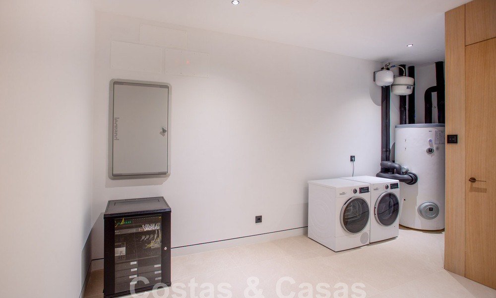 Villas de luxe prêtes à emménager, à vendre dans un nouveau complexe innovant composé de 12 villas sophistiquées avec vue sur la mer, sur le Golden Mile de Marbella 62702