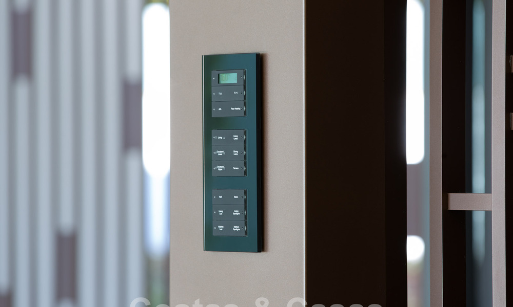 Villas de luxe prêtes à emménager, à vendre dans un nouveau complexe innovant composé de 12 villas sophistiquées avec vue sur la mer, sur le Golden Mile de Marbella 62719