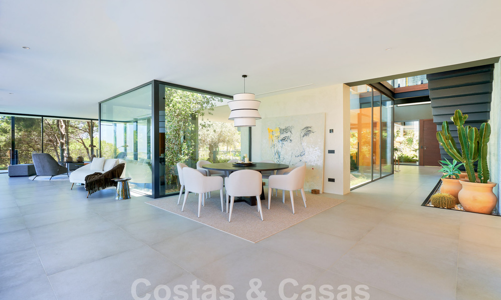 Villa design à l'architecture avant-gardiste à vendre dans une zone verte de Sotogrande, Costa del Sol 62852