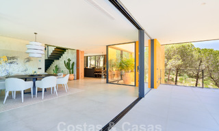Villa design à l'architecture avant-gardiste à vendre dans une zone verte de Sotogrande, Costa del Sol 62853 