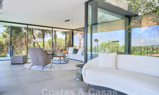 Villa design à l'architecture avant-gardiste à vendre dans une zone verte de Sotogrande, Costa del Sol 62857 