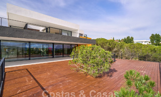 Villa design à l'architecture avant-gardiste à vendre dans une zone verte de Sotogrande, Costa del Sol 62861 