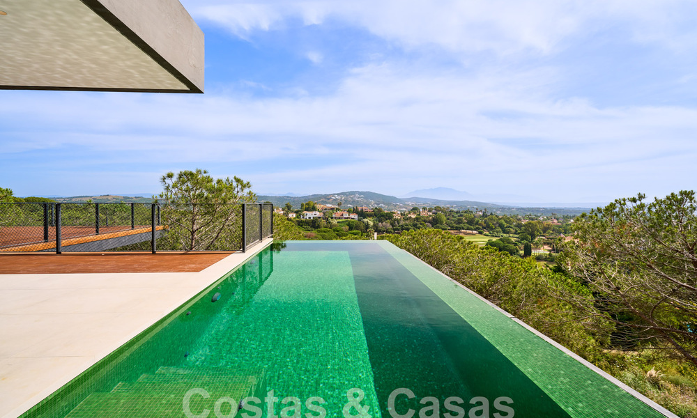 Villa design à l'architecture avant-gardiste à vendre dans une zone verte de Sotogrande, Costa del Sol 62862