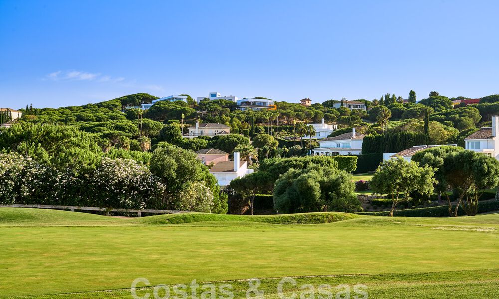 Villa design à l'architecture avant-gardiste à vendre dans une zone verte de Sotogrande, Costa del Sol 62870