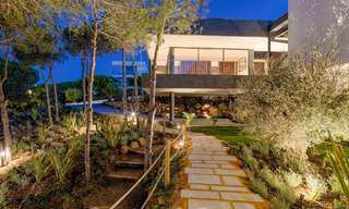 Villa design à l'architecture avant-gardiste à vendre dans une zone verte de Sotogrande, Costa del Sol 62873 