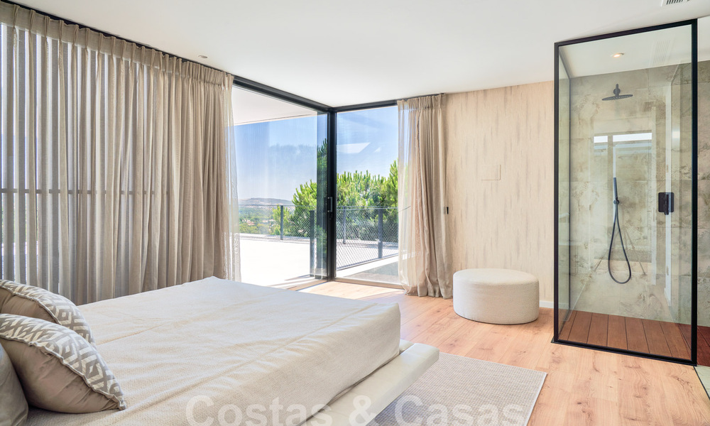 Villa design à l'architecture avant-gardiste à vendre dans une zone verte de Sotogrande, Costa del Sol 62879