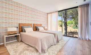 Villa design à l'architecture avant-gardiste à vendre dans une zone verte de Sotogrande, Costa del Sol 62885 