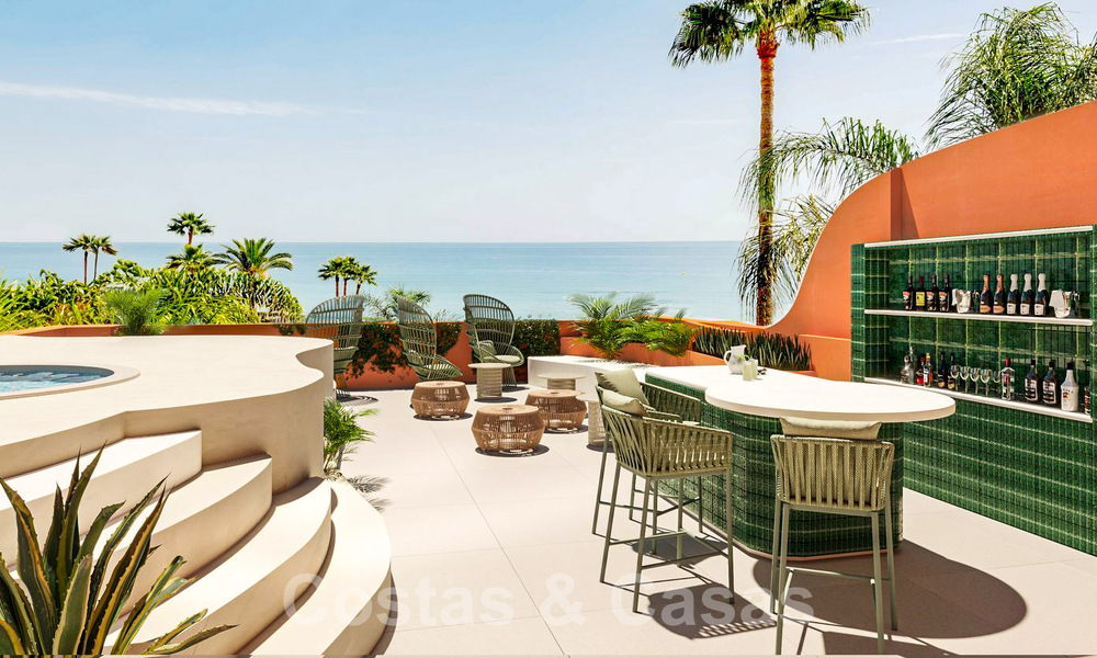 Spacieux penthouse de luxe à vendre avec 4 chambres et vue sur la mer dans un complexe balnéaire à Marbella Est 62847