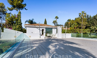 Villa de luxe moderne à vendre avec architecture méditerranéenne contemporaine située á Nueva Andalucia, Marbella 63004 