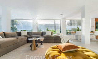 Villa de luxe moderne à vendre avec architecture méditerranéenne contemporaine située á Nueva Andalucia, Marbella 63010 