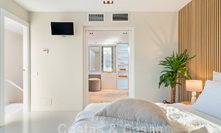 Villa de luxe moderne à vendre avec architecture méditerranéenne contemporaine située á Nueva Andalucia, Marbella 63019 