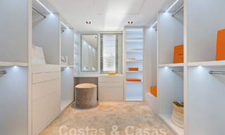 Villa de luxe moderne à vendre avec architecture méditerranéenne contemporaine située á Nueva Andalucia, Marbella 63021 