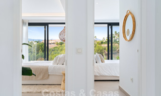 Villa moderne de luxe, prête à être emménagée, à vendre dans un complexe golfique protégé sur le nouveau Golden Mile, Marbella - Estepona 62907 