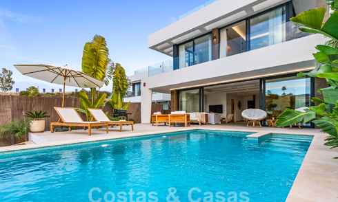 Villa moderne de luxe, prête à être emménagée, à vendre dans un complexe golfique protégé sur le nouveau Golden Mile, Marbella - Estepona 62935