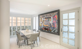 Spacieux et luxueux penthouse de 4 chambres à vendre dans un complexe de golf de première ligne à Nueva Andalucia, Marbella 63065 