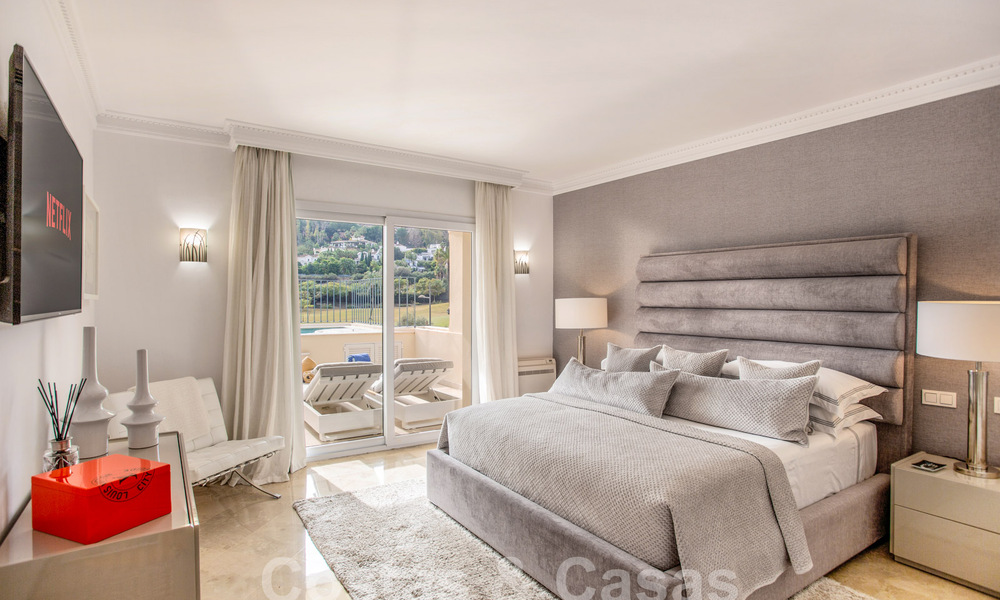 Spacieux et luxueux penthouse de 4 chambres à vendre dans un complexe de golf de première ligne à Nueva Andalucia, Marbella 63068