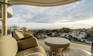 Appartement moderne de première classe à vendre, avec vue sur la mer, le golf et les montagnes à Benahavis - Marbella 63124 
