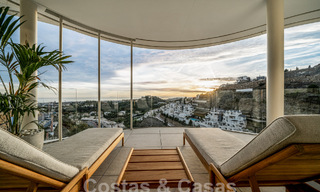 Appartement moderne de première classe à vendre, avec vue sur la mer, le golf et les montagnes à Benahavis - Marbella 63125 
