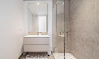 Appartement moderne de première classe à vendre, avec vue sur la mer, le golf et les montagnes à Benahavis - Marbella 63141 