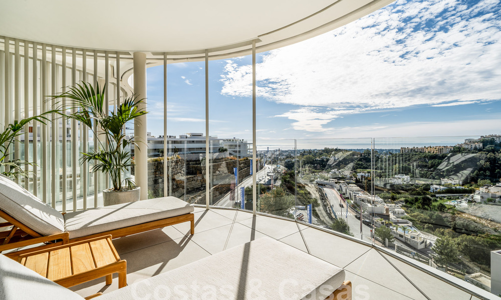 Appartement moderne de première classe à vendre, avec vue sur la mer, le golf et les montagnes à Benahavis - Marbella 63142
