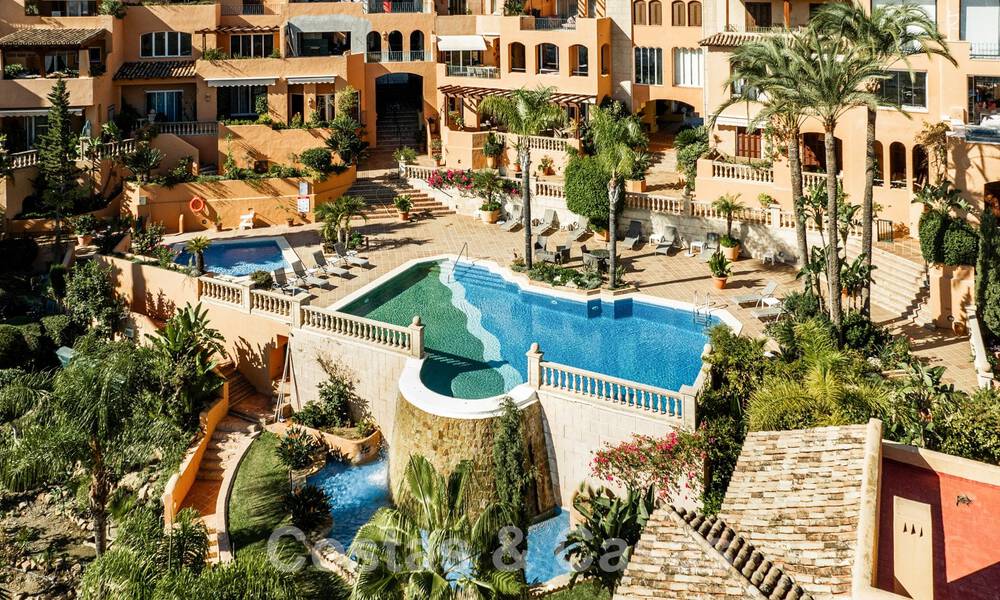 Appartement de luxe à vendre avec un intérieur moderne dans une complexe de luxe dans la vallée du golf de Nueva Andalucia, Marbella 63265
