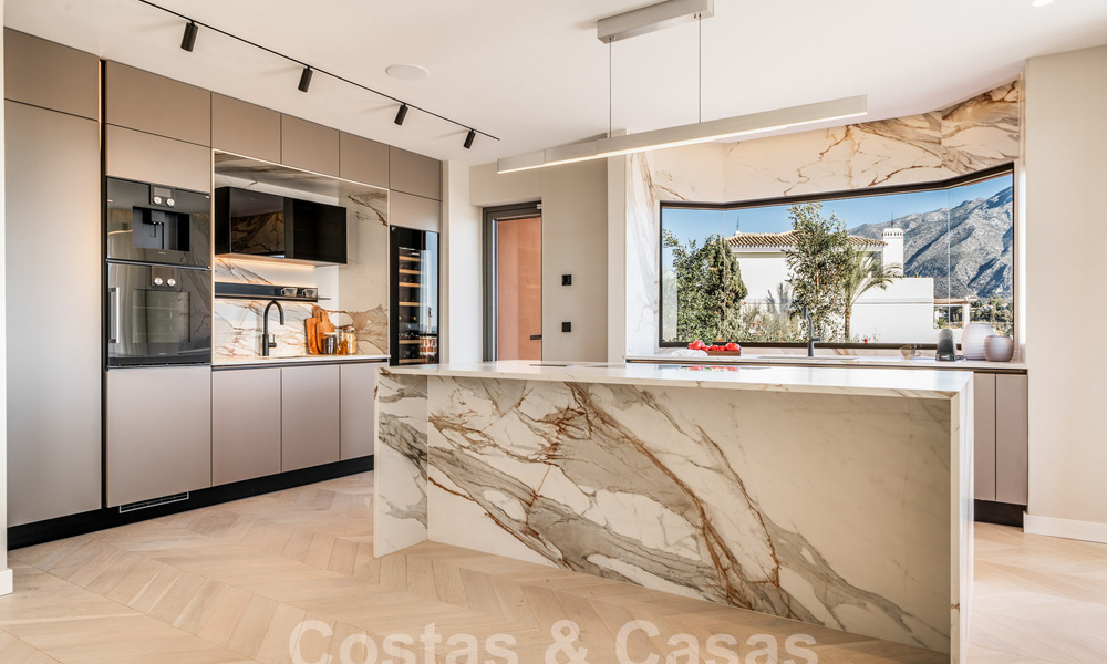 Appartement de luxe à vendre avec un intérieur moderne dans une complexe de luxe dans la vallée du golf de Nueva Andalucia, Marbella 63283