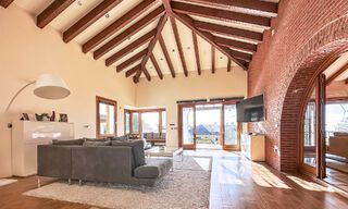 Villa andalouse de luxe à vendre dans le quartier résidentiel exclusif de Sierra Blanca sur le Golden Mile de Marbella 63098 