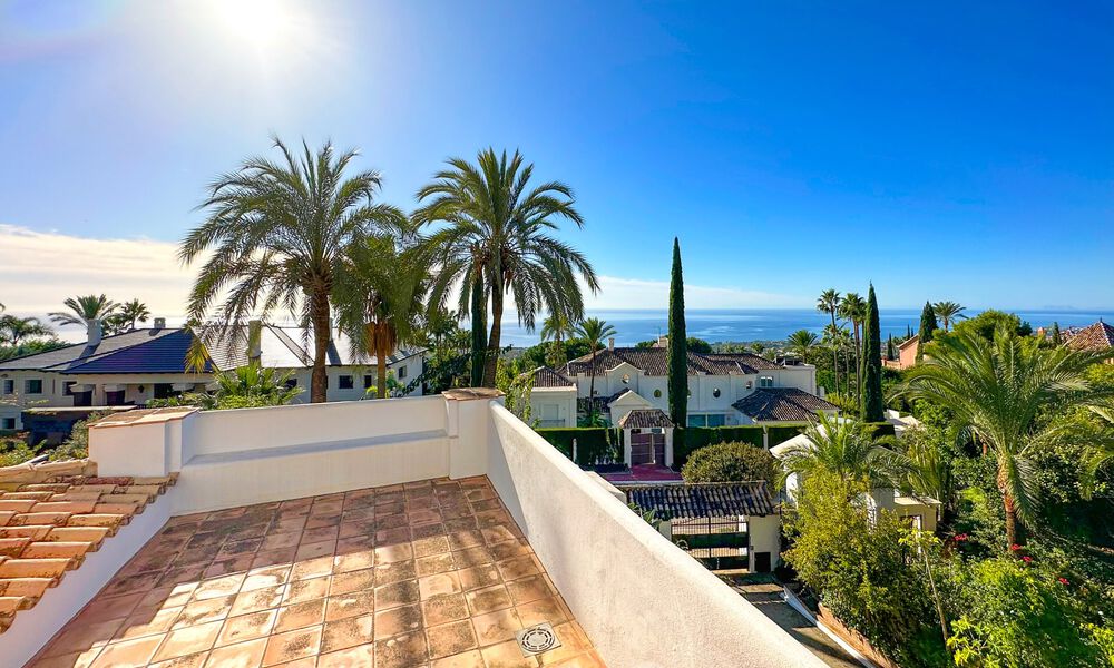 Villa andalouse de luxe à vendre dans le quartier résidentiel exclusif de Sierra Blanca sur le Golden Mile de Marbella 63107
