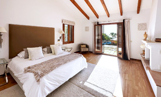 Villa andalouse de luxe à vendre dans le quartier résidentiel exclusif de Sierra Blanca sur le Golden Mile de Marbella 63108 