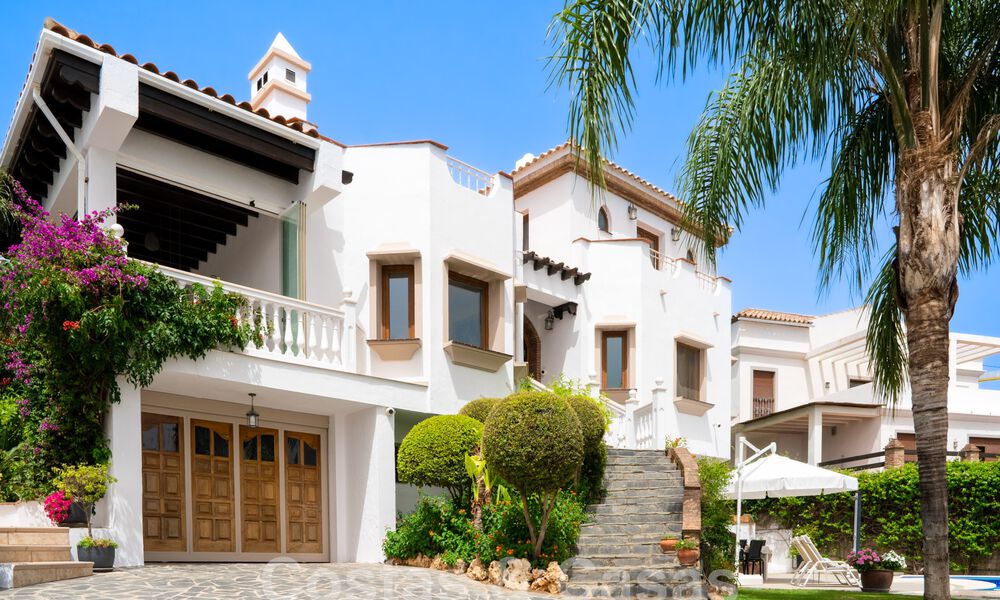Villa méditerranéenne de luxe avec vue sur la mer à vendre dans un environnement de golf près du centre d'Estepona 63341