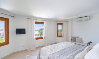 Villa méditerranéenne de luxe avec vue sur la mer à vendre dans un environnement de golf près du centre d'Estepona 63357 