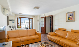 Villa méditerranéenne de luxe avec vue sur la mer à vendre dans un environnement de golf près du centre d'Estepona 63368 