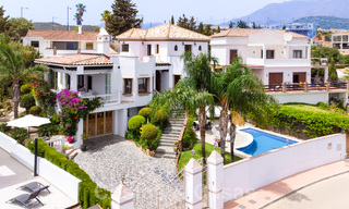 Villa méditerranéenne de luxe avec vue sur la mer à vendre dans un environnement de golf près du centre d'Estepona 63393 