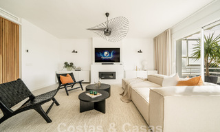 Luxueux penthouse en duplex avec intérieur contemporain à vendre, en première ligne de golf dans la vallée du golf de Nueva Andalucia, Marbella 63303 