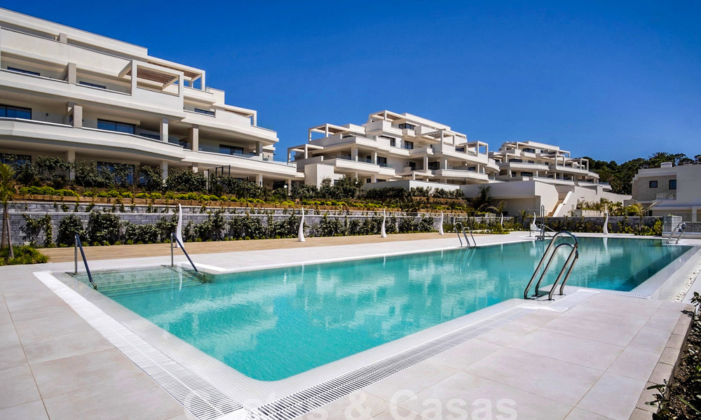 Appartement moderne avec jardin à vendre avec vue sur la mer dans un complexe balnéaire de luxe sur le nouveau Golden Mile, Marbella – Estepona 63395
